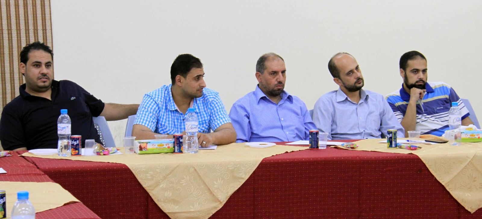 لقاء بلدية خان يونس مع مدراء المواقع العائلية