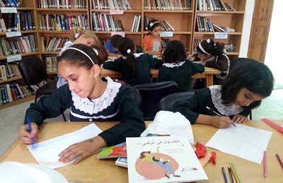 انطلاق سلسلة فعاليات "قراءة القصة" لطلبة وأطفال خان يونس 