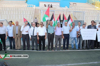 صور.. الفعاليات الرياضية تُنظم وقفة دعم وإسناد لتثبيت الملعب البيتي الفلسطيني