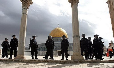 مدير أوقاف القدس: الاحتلال قسم الأقصى فعليا واليهود المتطرفون يستعدون لهدمه