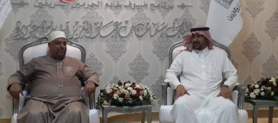 وزير الاوقاف و الشئون الدينية يلتقي الأمير "بندر بن سلمان"