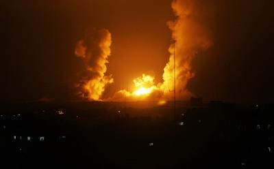 في الذكرى الـ15 للانتفاضة:حكاية "ليلتان مرعبتان"عاشتهما غزة والضفة في أول قصف إسرائيلي بالطائرات