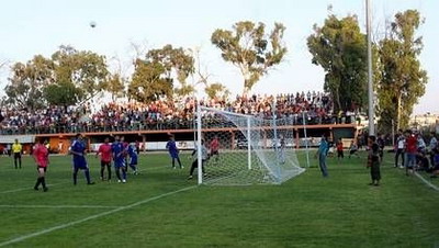 ازدواجية العمل باتحاد كرة القدم !
