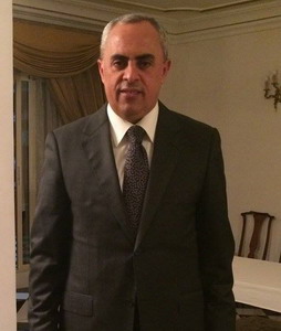السفير الفرا يطلع مسؤولا اوروبيا على المستجدات الفلسطينية
