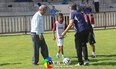 "أبو مريفة" لاعب صغير متعدد المواهب حاز على الثناء والتقدير محليا وخارجيا ...!!