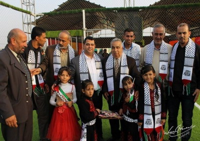 هنية يفتتح ملعب الزنة الرياضي