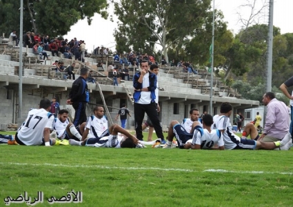 دكة الهلال تهدّد مستقبله بالممتازة !