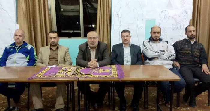 مجلس إدارة الصداقة يلتقي فريقه لكرة القدم
