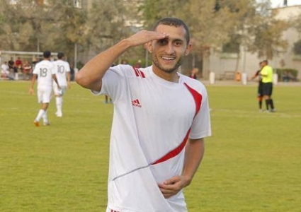 التفاح ينجح في ضم ثالث الصفقات من الممتازة