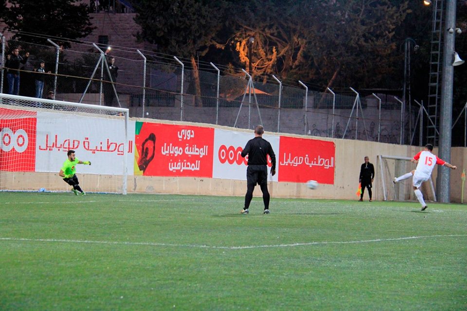 اتهامات عنابية للتحكيم بضياع الانتصار على السموع بدوري المحترفين 