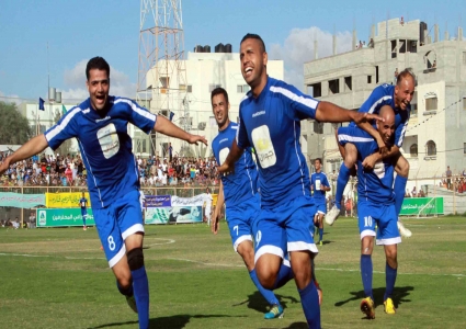 الاحتلال يمنع الريخاوي من العبور إلى غزة !