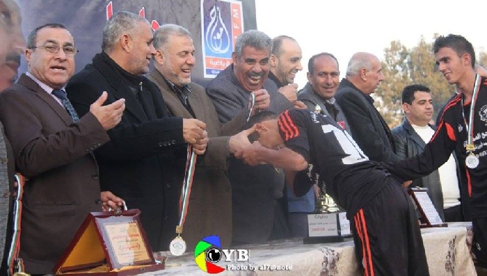 لماذا ضحك أبو سليم و أعضاء المنصة الشرفية من قلبهم ؟ 