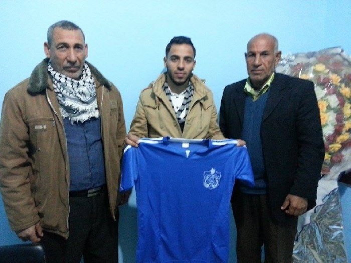 قد يظهر بالمحترفين ..لاعب شباب رفح الي المحافظات الشمالية 