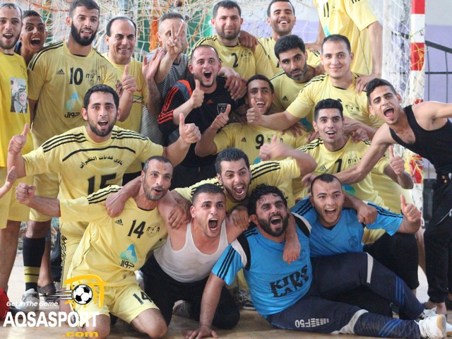 صور ... بالعلامة الكاملة ... خدمات النصيرات بطل مرحلة الذهاب دوري جوال لكرة اليد