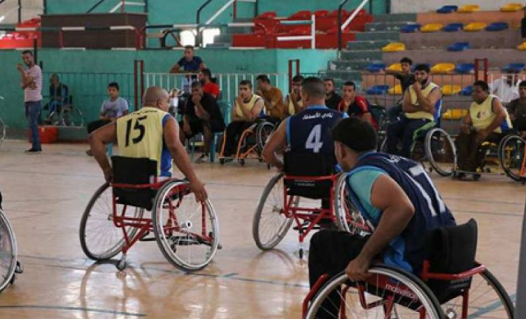 المنافسة تشتعل في دوري كرة السلة للمعاقين على الكراسي المتحركة
