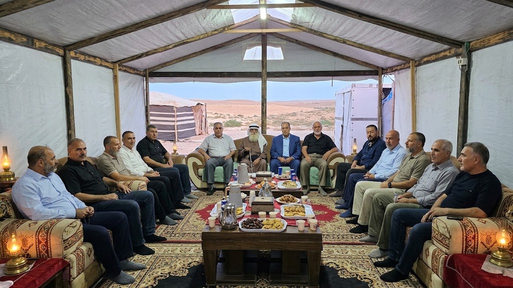 عائلة الفرا تلتقي الأخ/ إياد صافي «أبوالعبد» عضو الجنة المركزية لحركة «فتح» لبحث قضايا وطنية وإنسانية ملحة