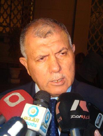 د.بركات: يحق للفلسطيني بمصر الاحتفاظ بجنسيته الاصلية