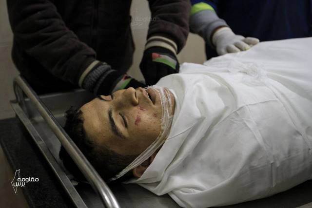 استشهد الفتى زكي إياد الهوبي (17 عامًا)برصاص الجيش المصري